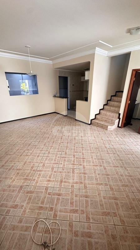 Sobrado à venda no Orfãs: 