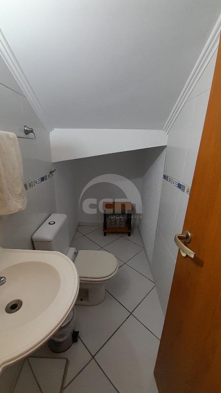 Sobrado à venda no Jardim Carvalho: Lavabo 