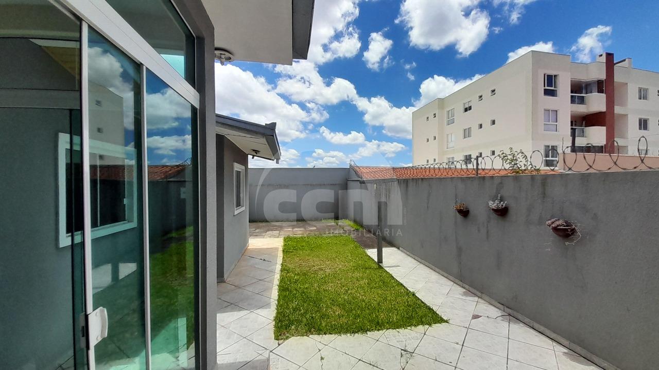 Sobrado à venda no Jardim Carvalho: Área Externa