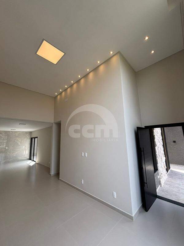 Casa à venda no CaráCará: 