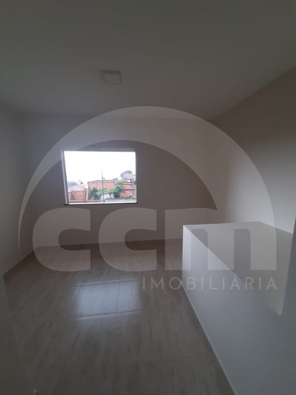 Sobrado à venda no Uvaranas: 