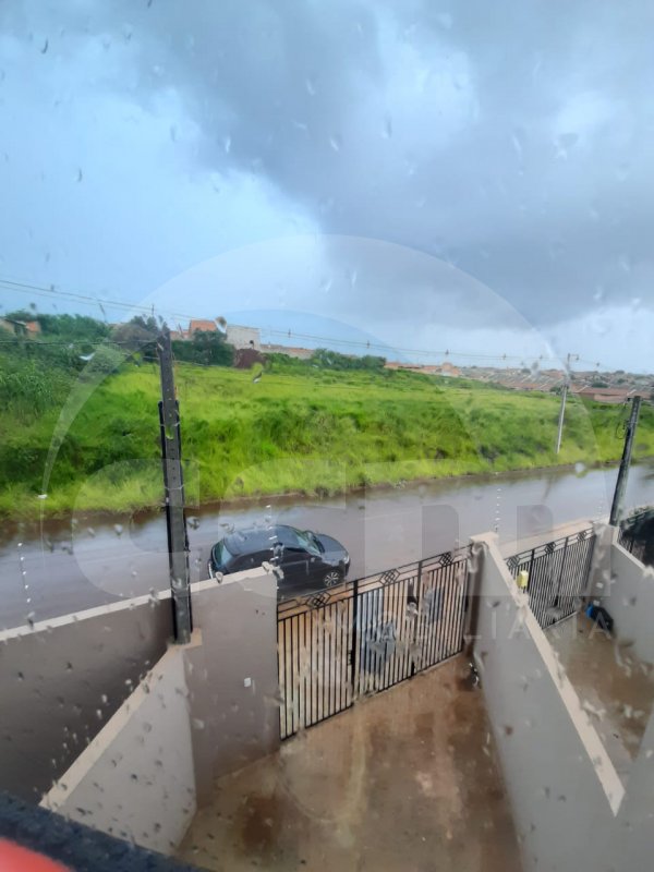 Sobrado à venda no Uvaranas: 