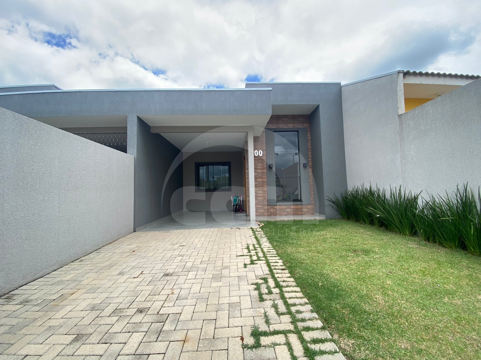 Casa à venda no Cará-cará: 