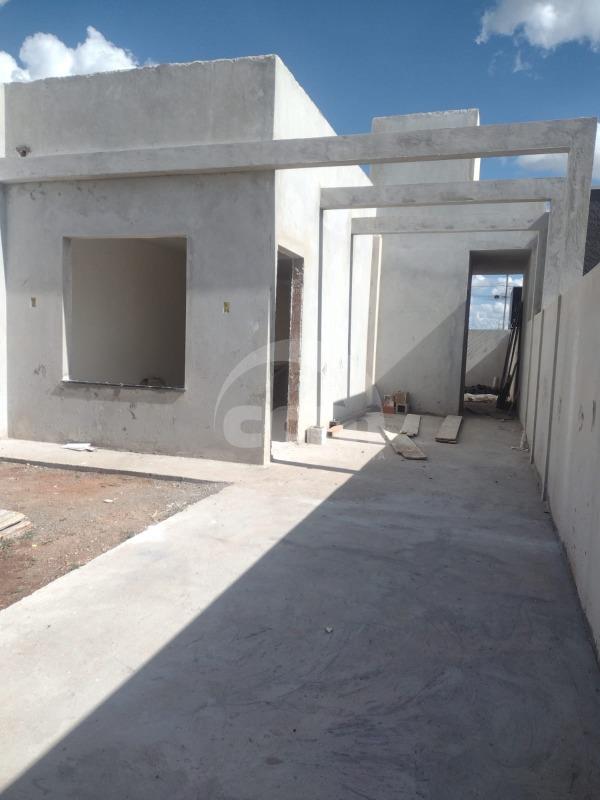 Casa à venda no CaráCará: 