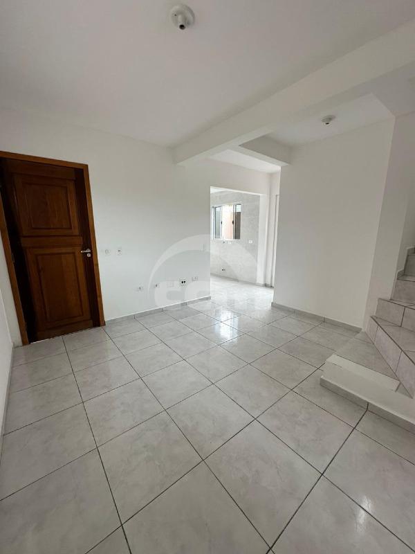 Sobrado à venda no Uvaranas: 