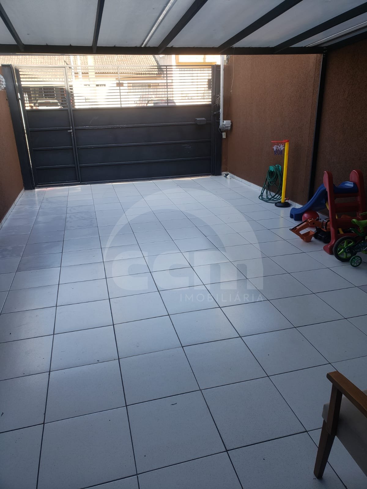 Sobrado à venda no Neves: 