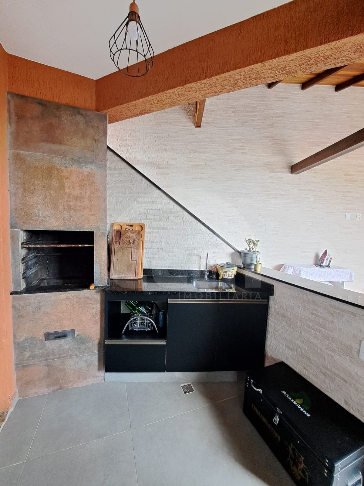 Casa à venda no Contorno: 