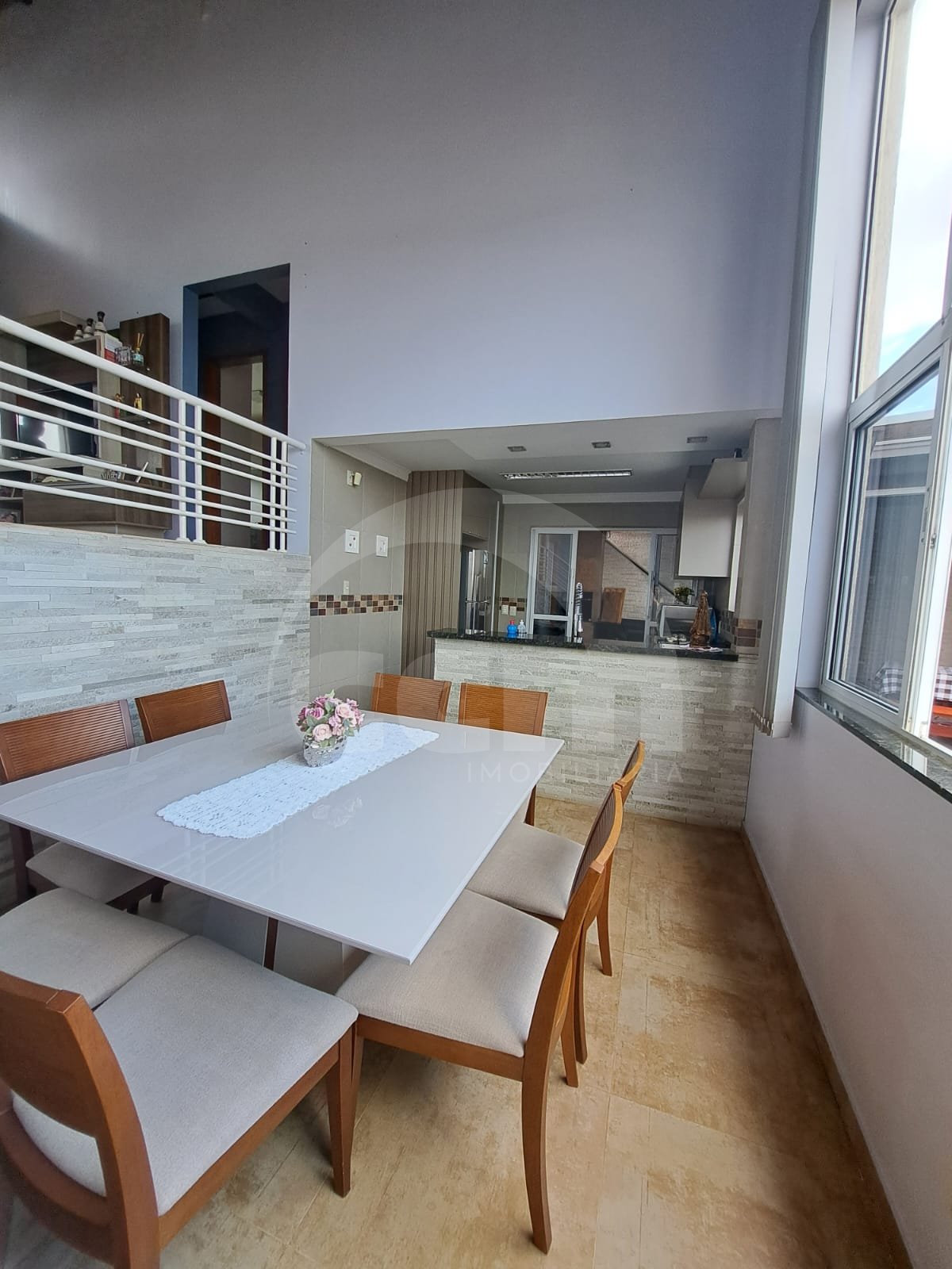 Casa à venda no Contorno: 