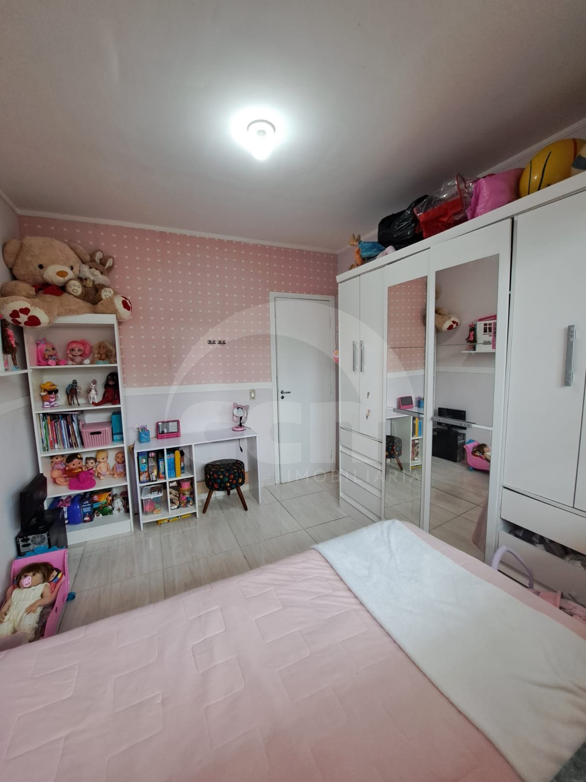 Casa em condomínio à venda no Neves: 