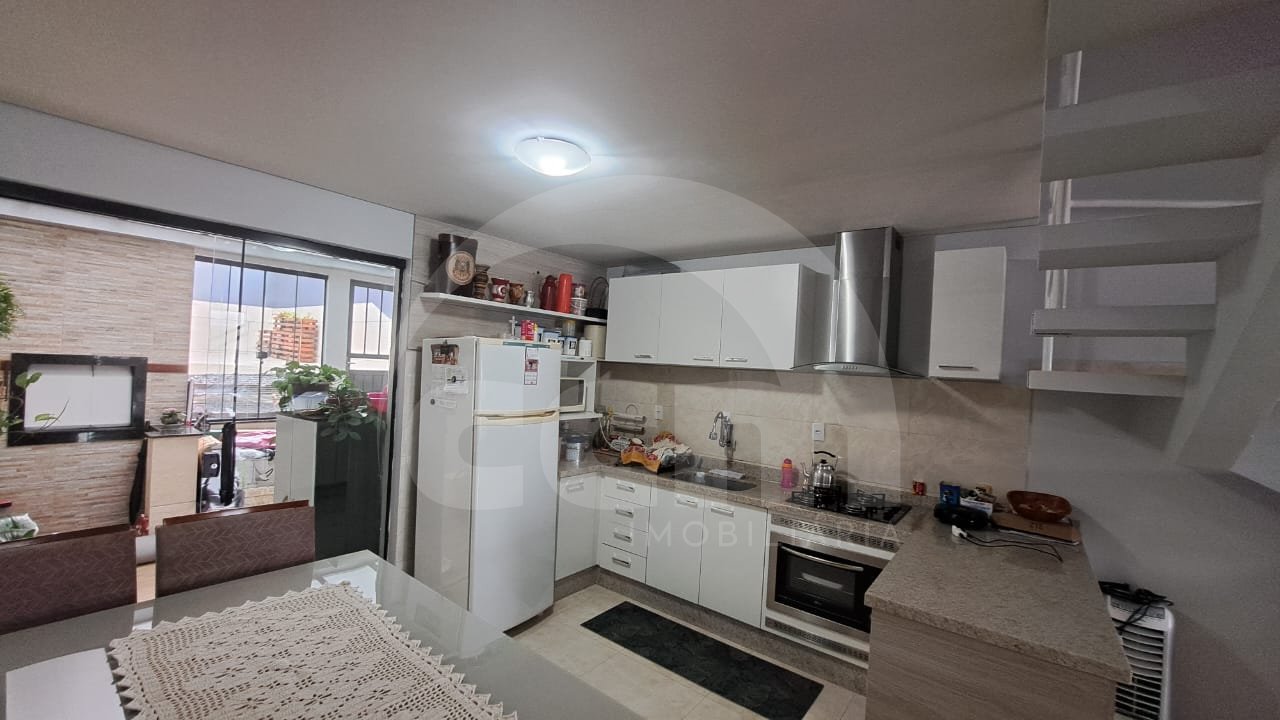 Sobrado à venda no Neves: 