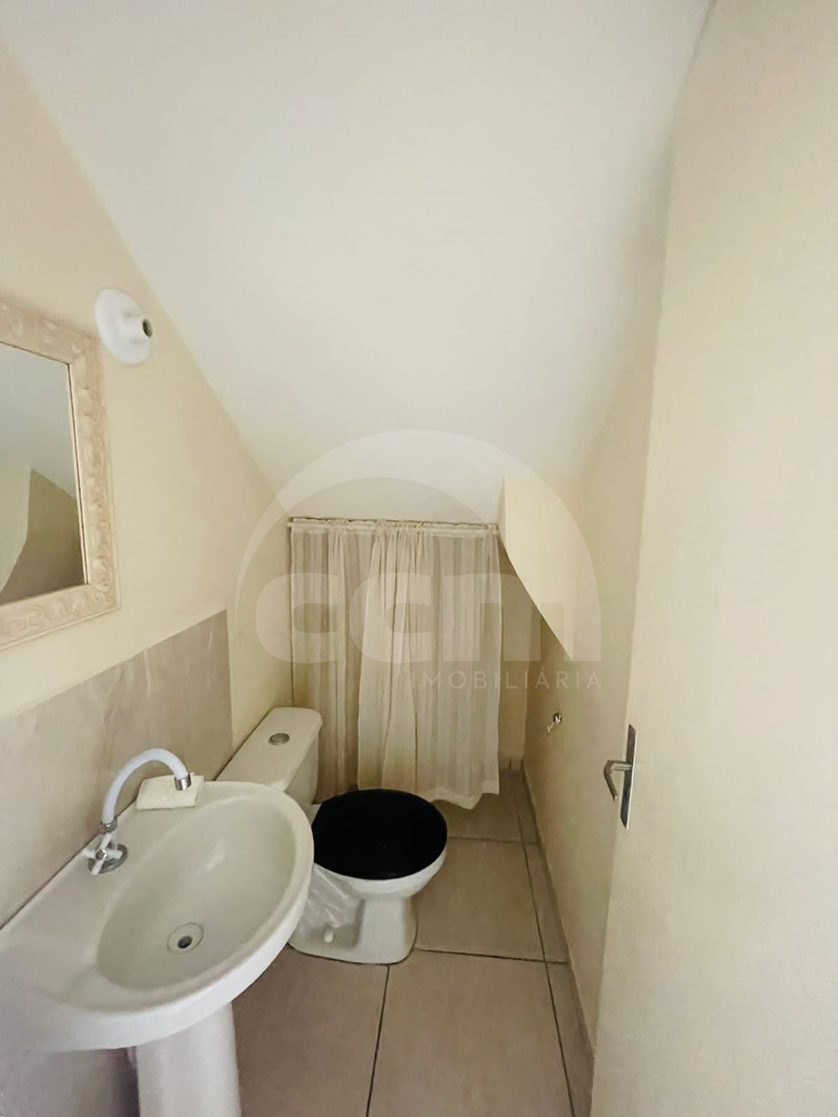 Sobrado à venda no Neves: 