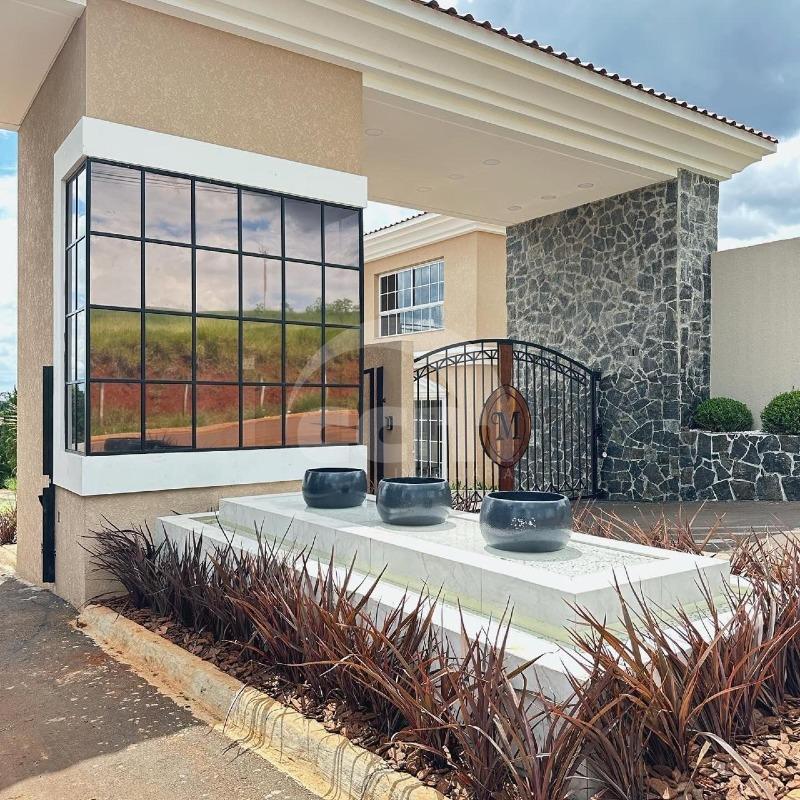 Casa em condomínio à venda no Colônia Dona Luíza: 