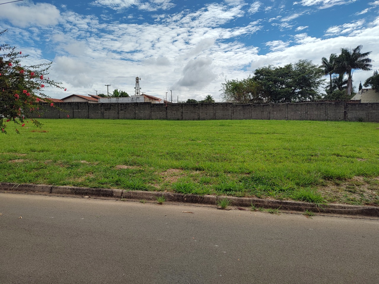 Lote em condomínio à venda no Parque da Imprensa: 