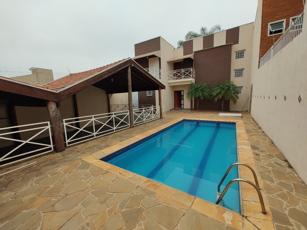 Casa à venda no Jardim 31 de Março: 