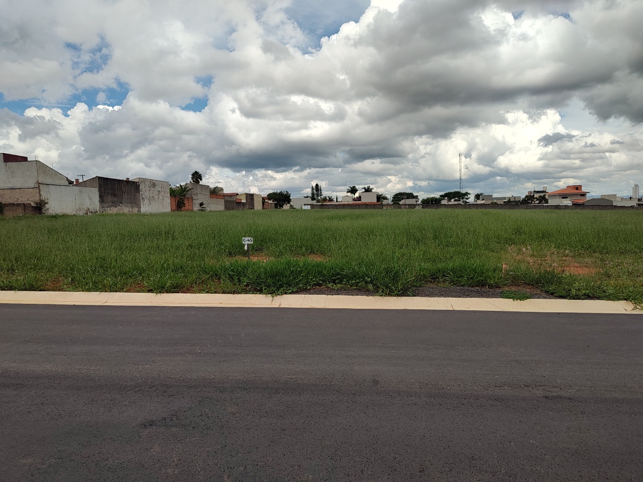 Lote em condomínio à venda no Parque da Imprensa: 