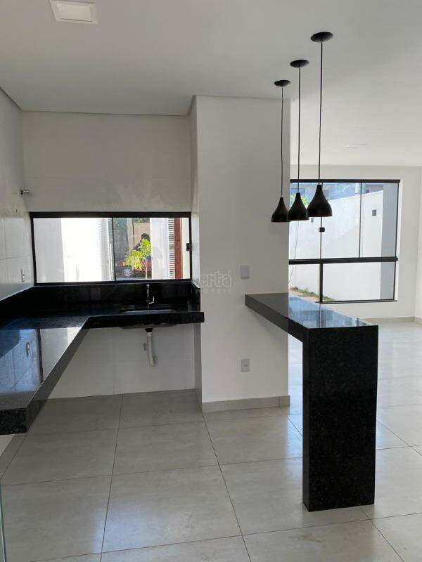 Imagem: Casa à venda, 3 quartos, 1 suíte, 2 vagas, Residencial Porto Seguro - Caratinga/MG