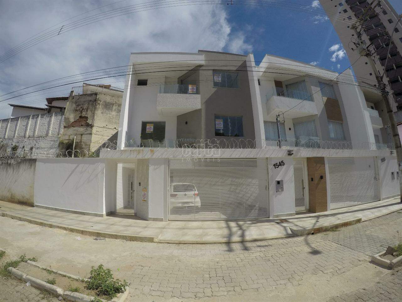 Imagem: Casa para aluguel, 3 quartos, 1 suíte, 2 vagas, Esplanada - Governador Valadares/MG