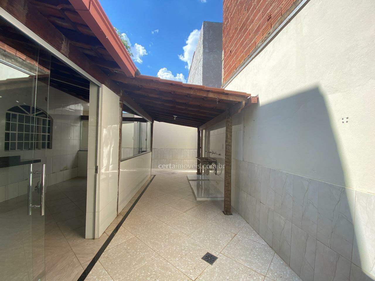 Imagem: Casa de 4 quartos para venda no Bairro JK I, Governador Valadares