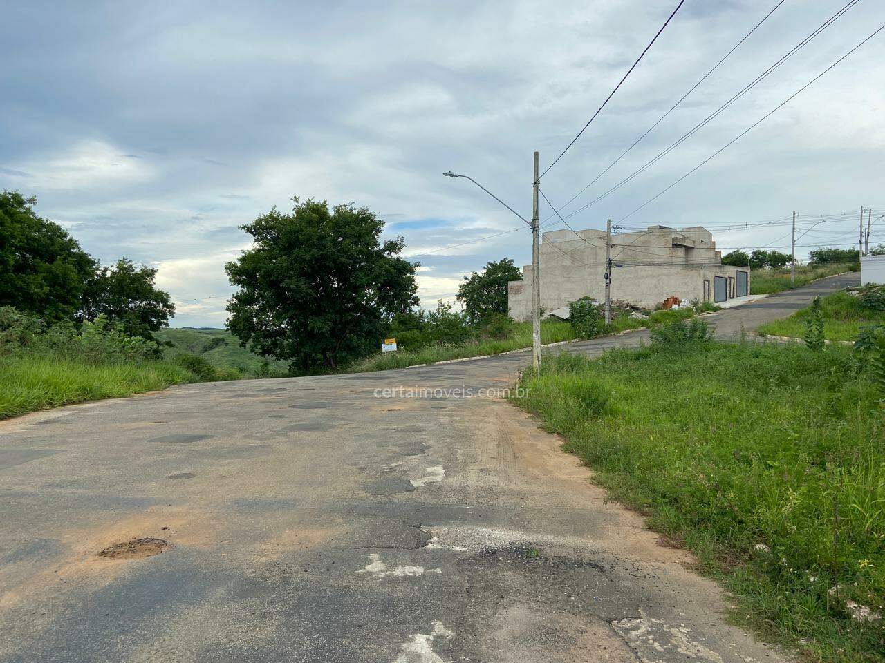 Imagem: Lote de 688,73m² para venda