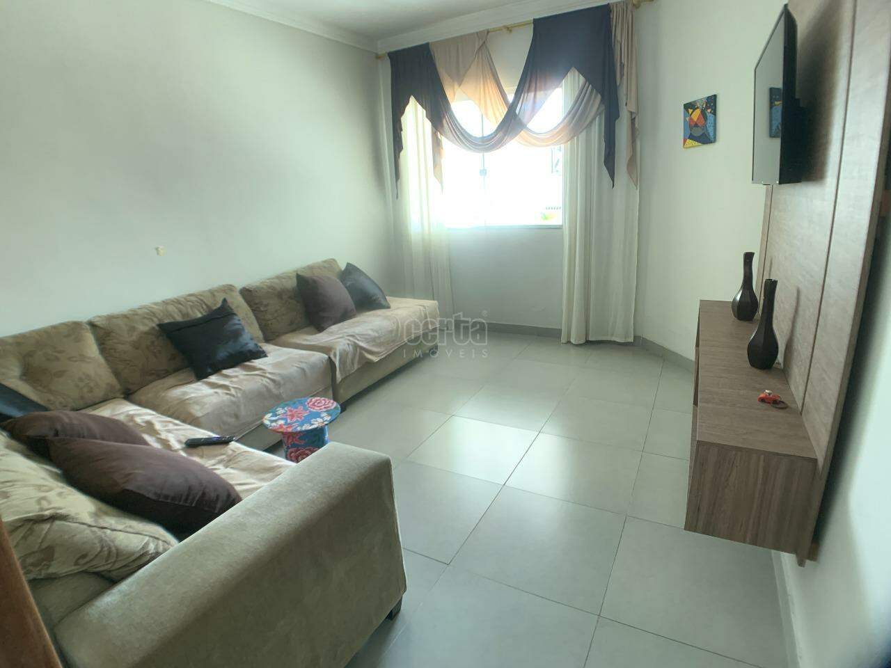 Imagem: Casa Duplex de 3 quartos para venda no Bairro Parque Caravelas, Santana do Paraíso.