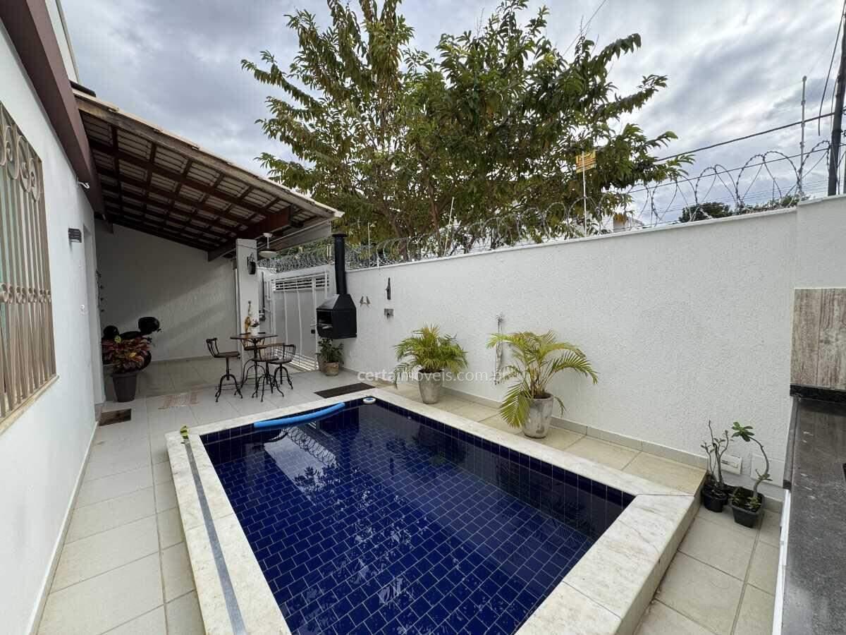 Imagem: Casa à venda, 3 quartos, 1 suíte, 2 vagas, Ilha dos Araújos - Governador Valadares/MG