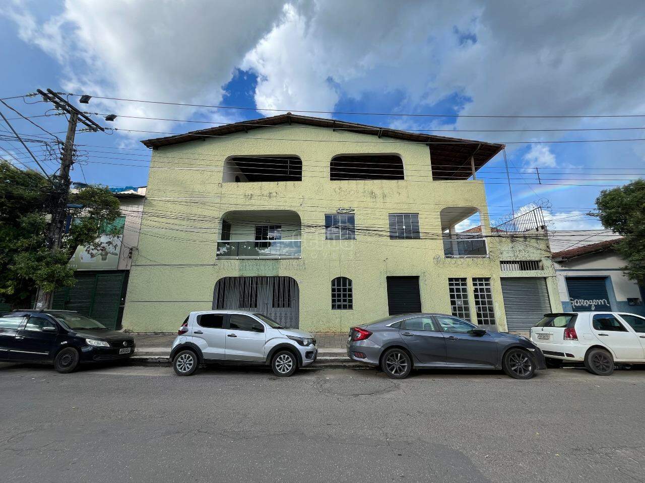 Imagem: Apartamento para aluguel, 5 quartos, 1 suíte, 1 vaga, Centro - Governador Valadares/MG