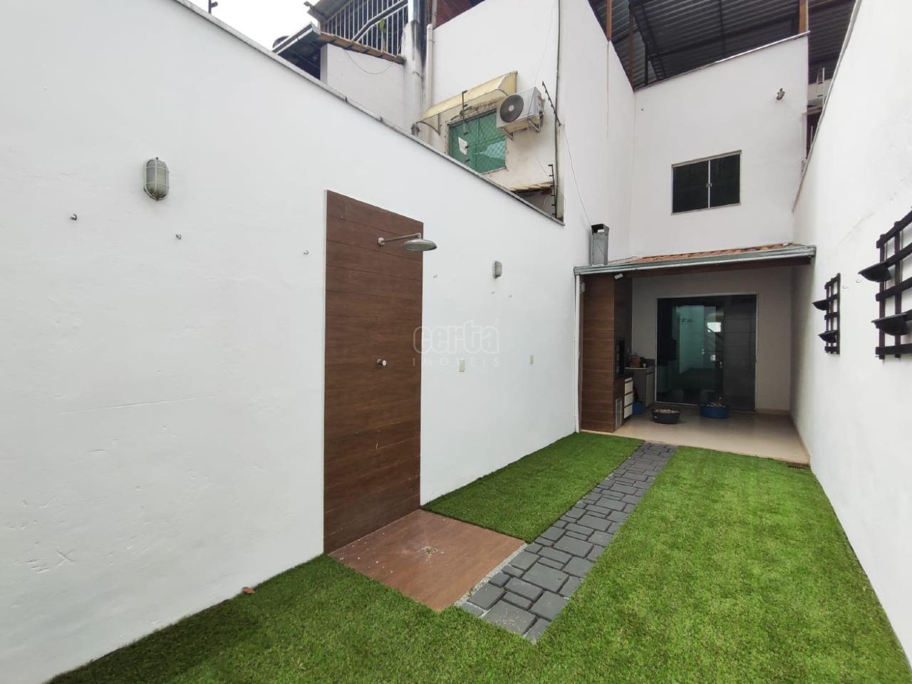 Imagem: Casa Geminada Triplex à Venda – 2 Quartos (1 Suíte)