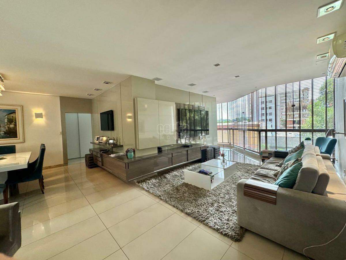 Imagem: Apartamento com 4 vagas de garagem no Horto