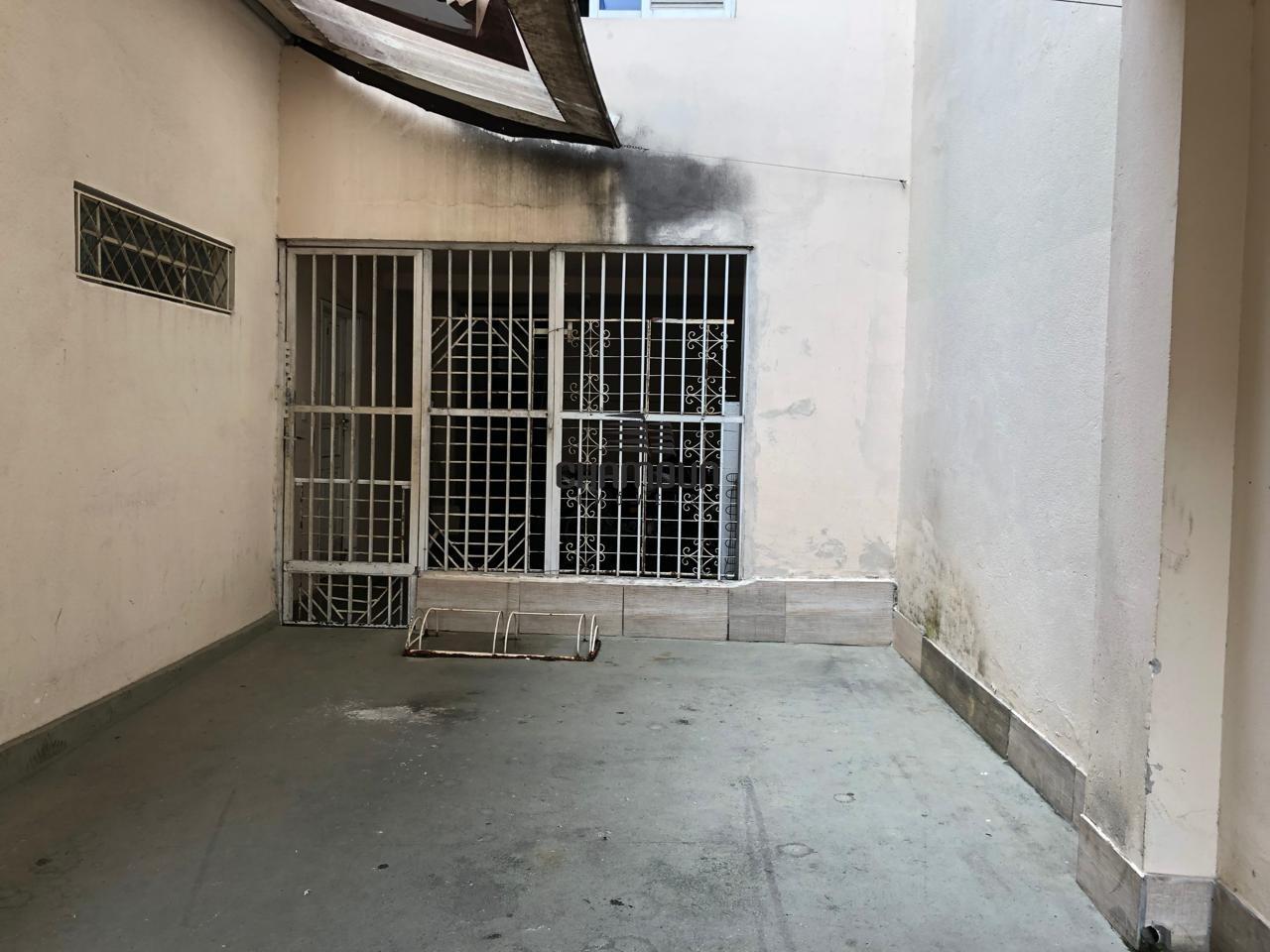 Casa à venda no Muquiçaba: Casa em ponto comercial, em Muquiçaba ES Guarapari