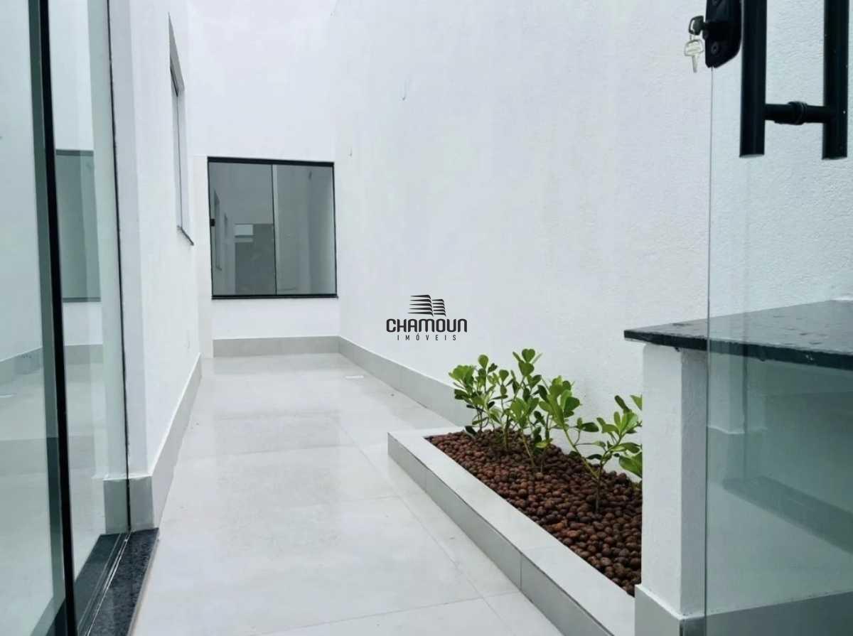 Casa à venda no Perocão: Casa com 3 quartos com 1 suite e 1 banheiro