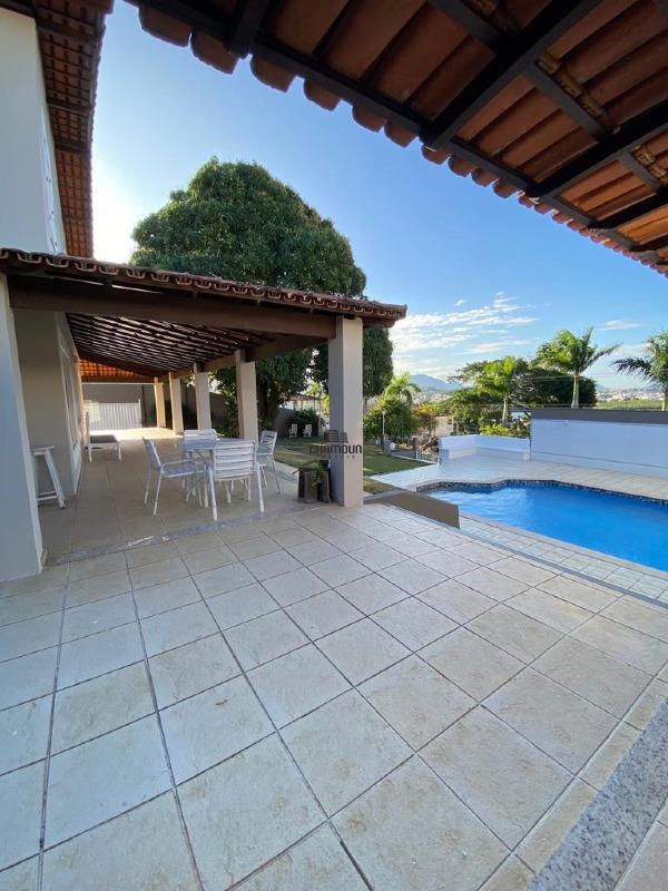 Casa à venda no São Judas Tadeu: Casa Duplex à venda de 4 quartos com 2 suítes