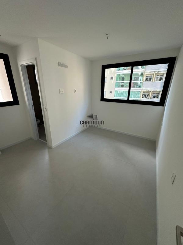 Apartamento à venda no Praia do Canto: 02 quartos Apartamento / Praia do Canto