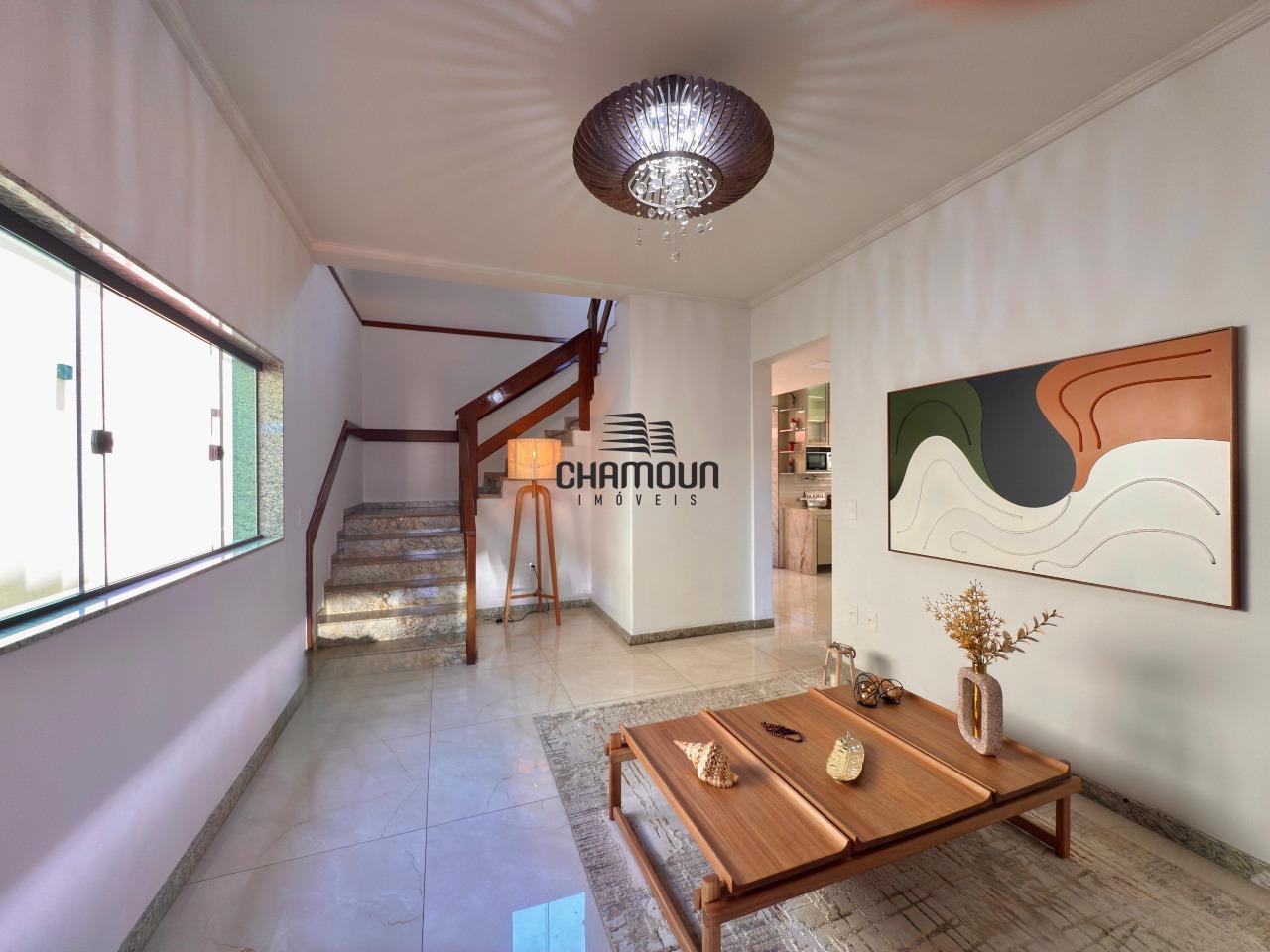 Casa à venda no Praia do Morro: **Venda: Luxuosa Casa Duplex na Praia do Morro!**