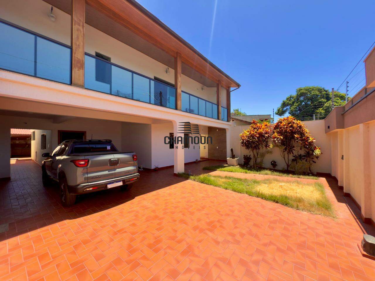 Casa à venda no Praia do Morro: **Venda: Luxuosa Casa Duplex na Praia do Morro!**