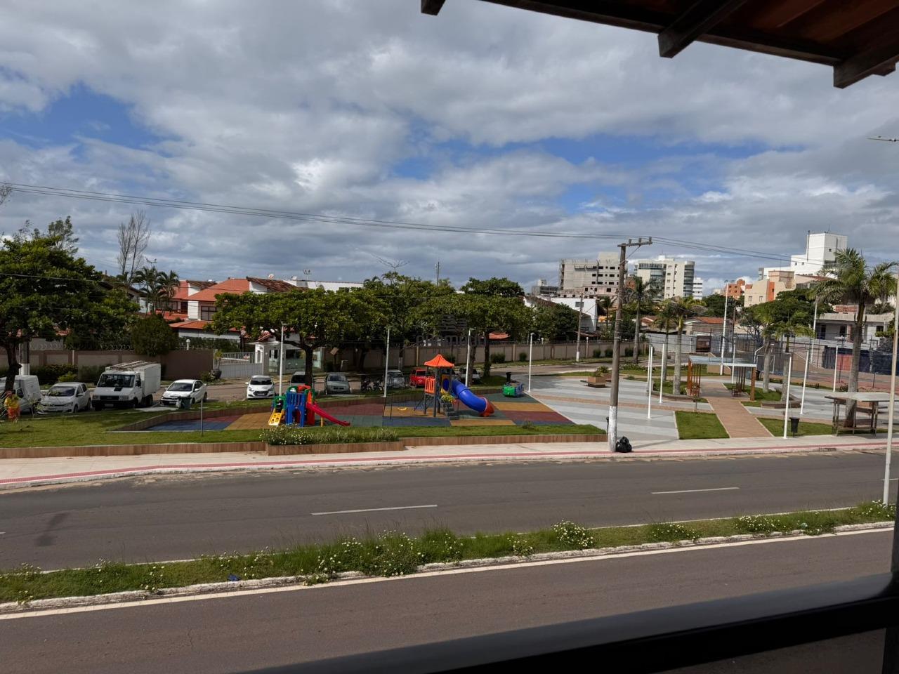 Ponto Comercial à venda no Nova Guarapari: Casa frente rodovia em Nova Guarapari 