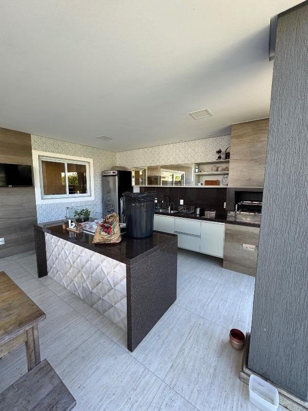 Casa em Condomínio à venda no Boullevard Lagoa Serra: 4 quartos, 1 suíte, Boulevard Lagoa - Serra/ES