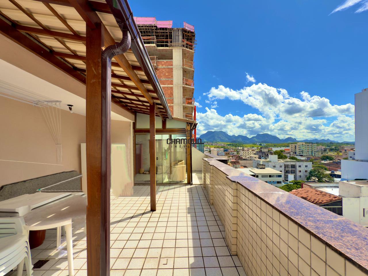 Cobertura à venda no Praia do Morro: 05 quartos sendo 02 suites, 01 Vaga de Garagem