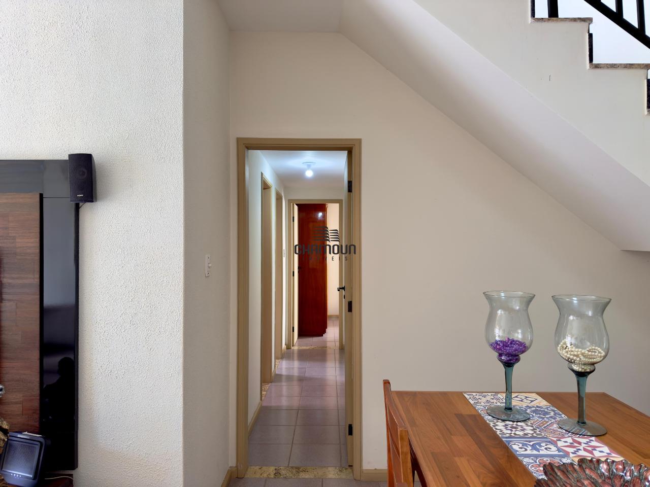 Cobertura à venda no Praia do Morro: 05 quartos sendo 02 suites, 01 Vaga de Garagem