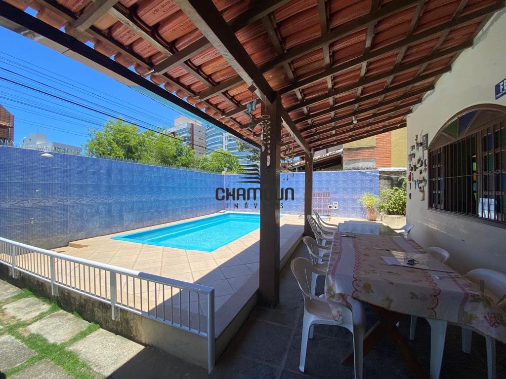 Casa à venda no Enseada Azul: casa a venda na praia de Peracanga