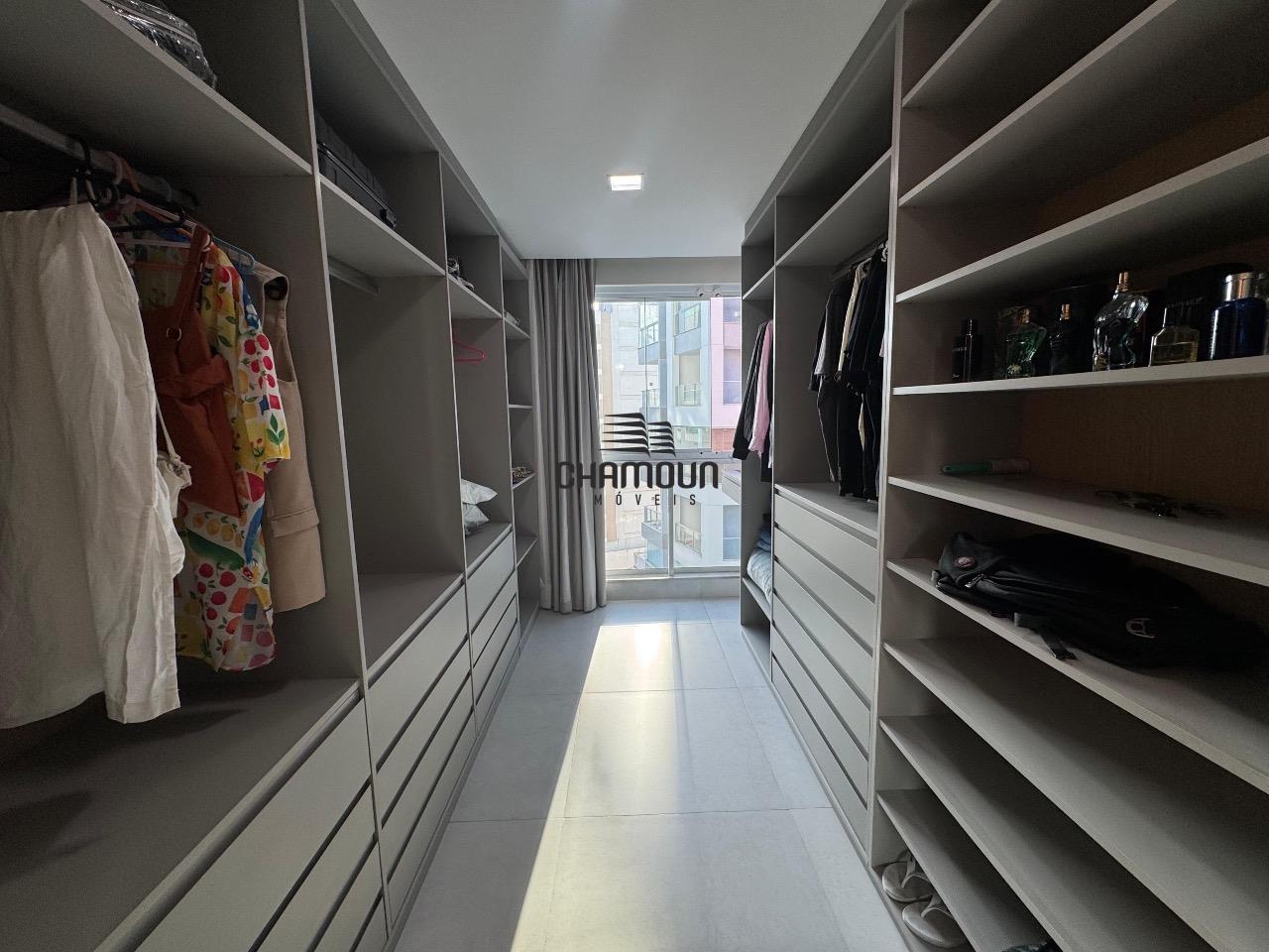 Apartamento à venda no Praia do Morro: 3 quartos, 2 suítes, 2 vagas, Praia do Morro - Guarapari/ES