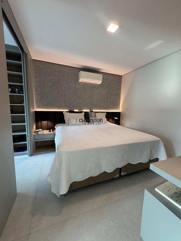 Apartamento à venda no Praia do Morro: 3 quartos, 2 suítes, 2 vagas, Praia do Morro - Guarapari/ES