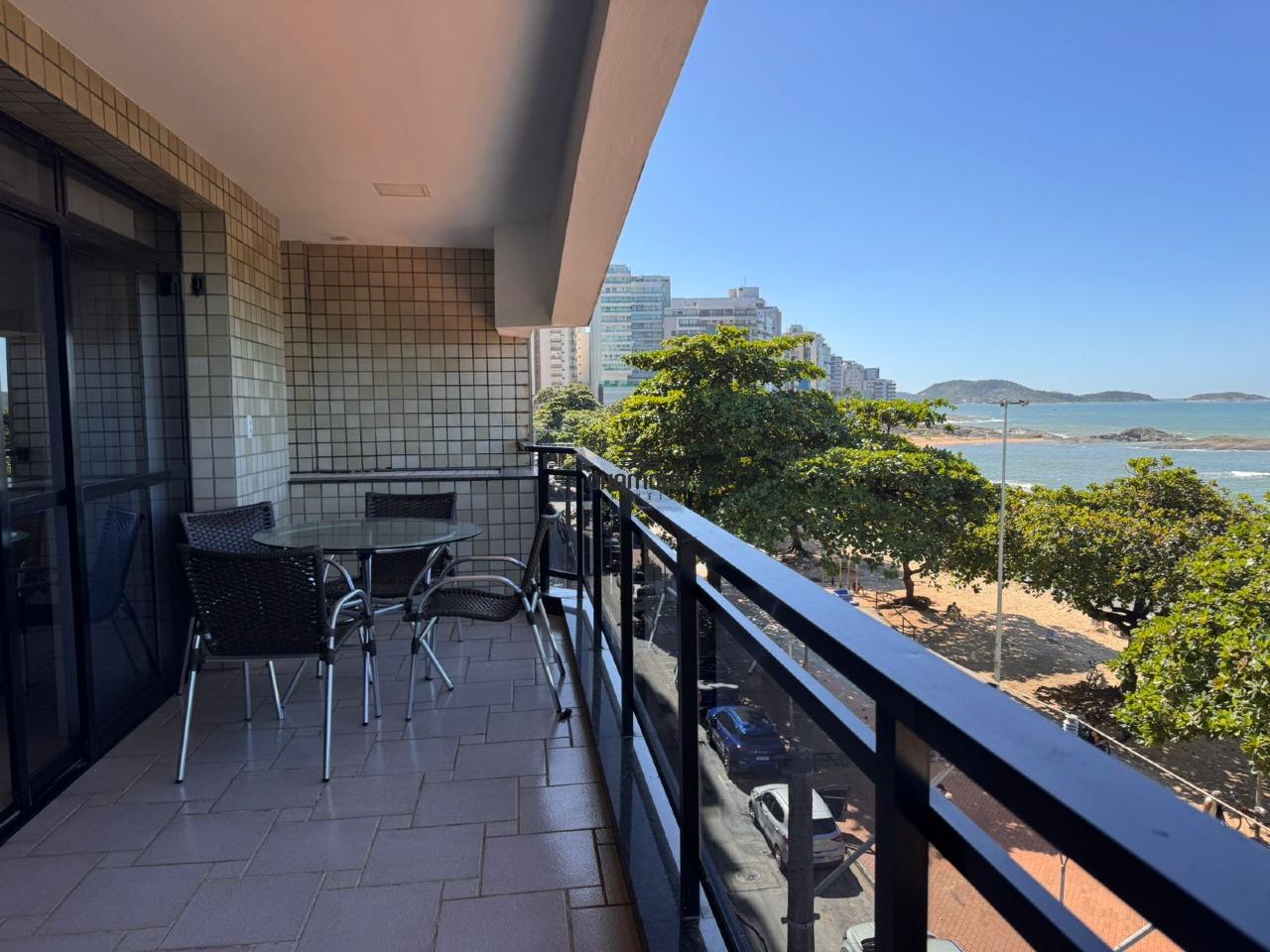 Apartamento à venda no Centro Guarapari: 3 quartos 1 suíte 3 banheiros na Praia das castanheiras