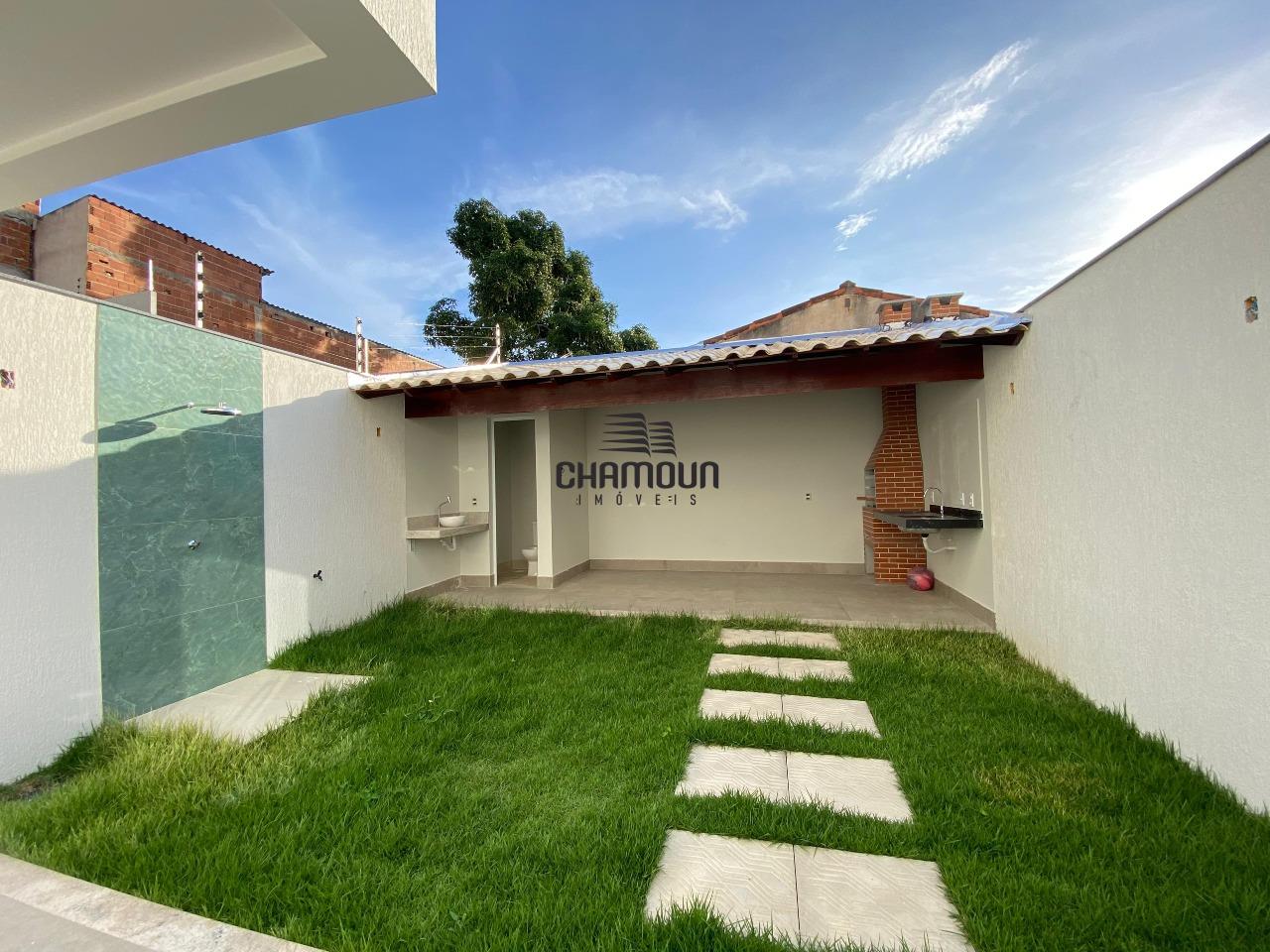 Casa à venda no Jardim Boa Vista: 3 quartos sendo 1 suite com closet e 2 vagas na garagem. 