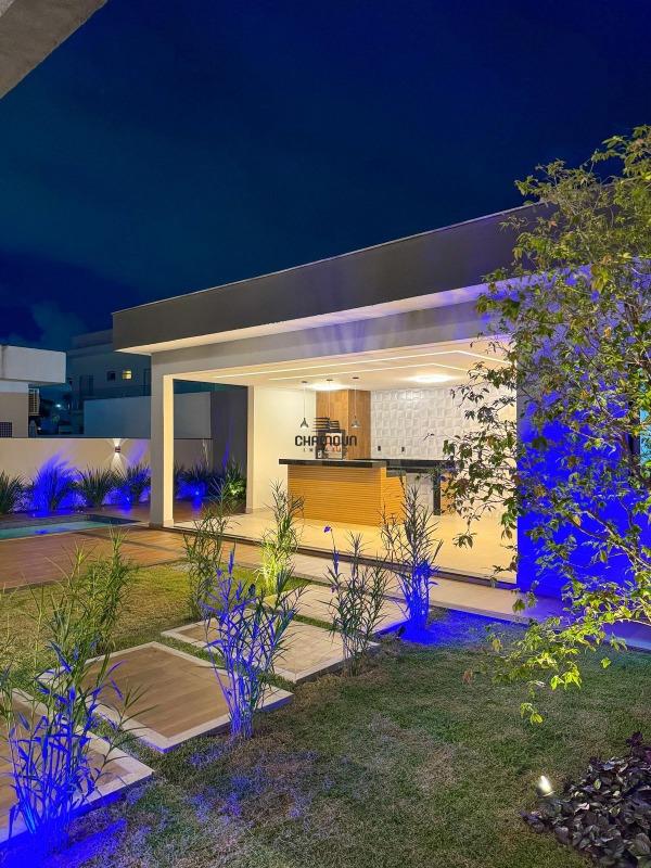 Casa em Condomínio à venda no Alphaville Jacuhy: 4 quartos espaçosos, todos suítes