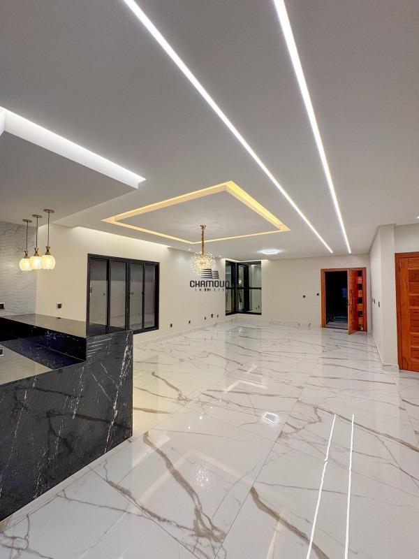 Casa em Condomínio à venda no Alphaville Jacuhy: 4 quartos espaçosos, todos suítes