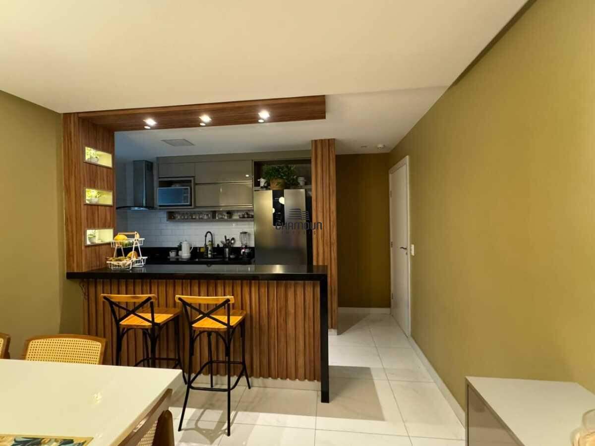 Apartamento à venda no Centro: Apartamento com Vista para o Mar em Localização Privilegiada!