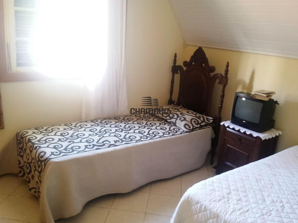 Casa à venda no Enseada Azul: Casa Duplex, 05 Quartos, Area Gourmet c/ Churrasqueira, 06 Vagas de garagem, Enseada Azul, Guarapari - ES