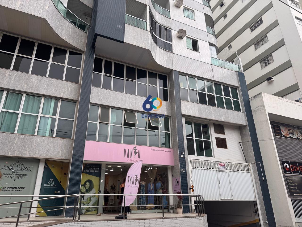 Loja à venda no Centro: Loja com 1 vaga de garagem no Centro de Guarapari