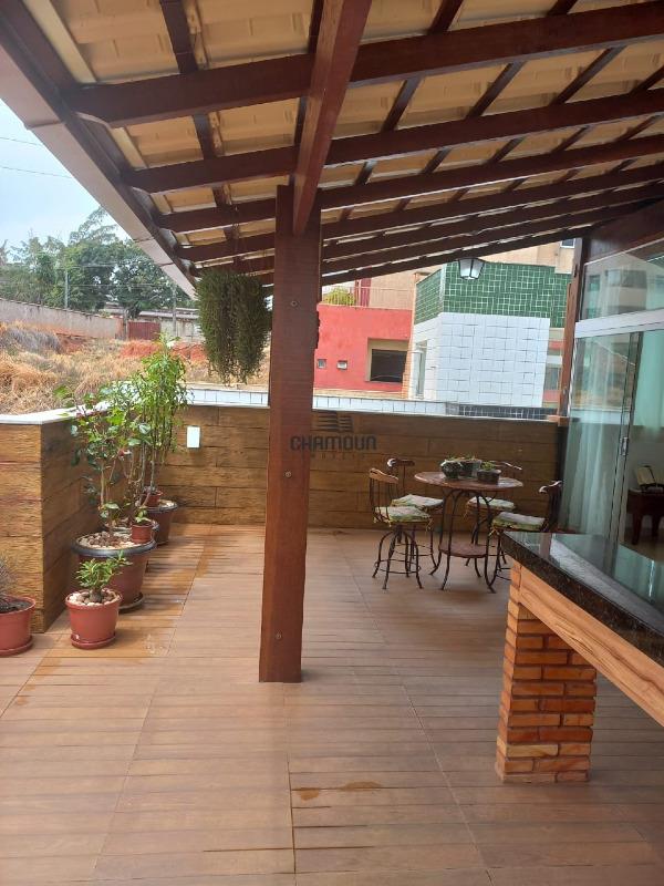 Apartamento à venda no Caiçara-Adelaide: Cobertura duplex