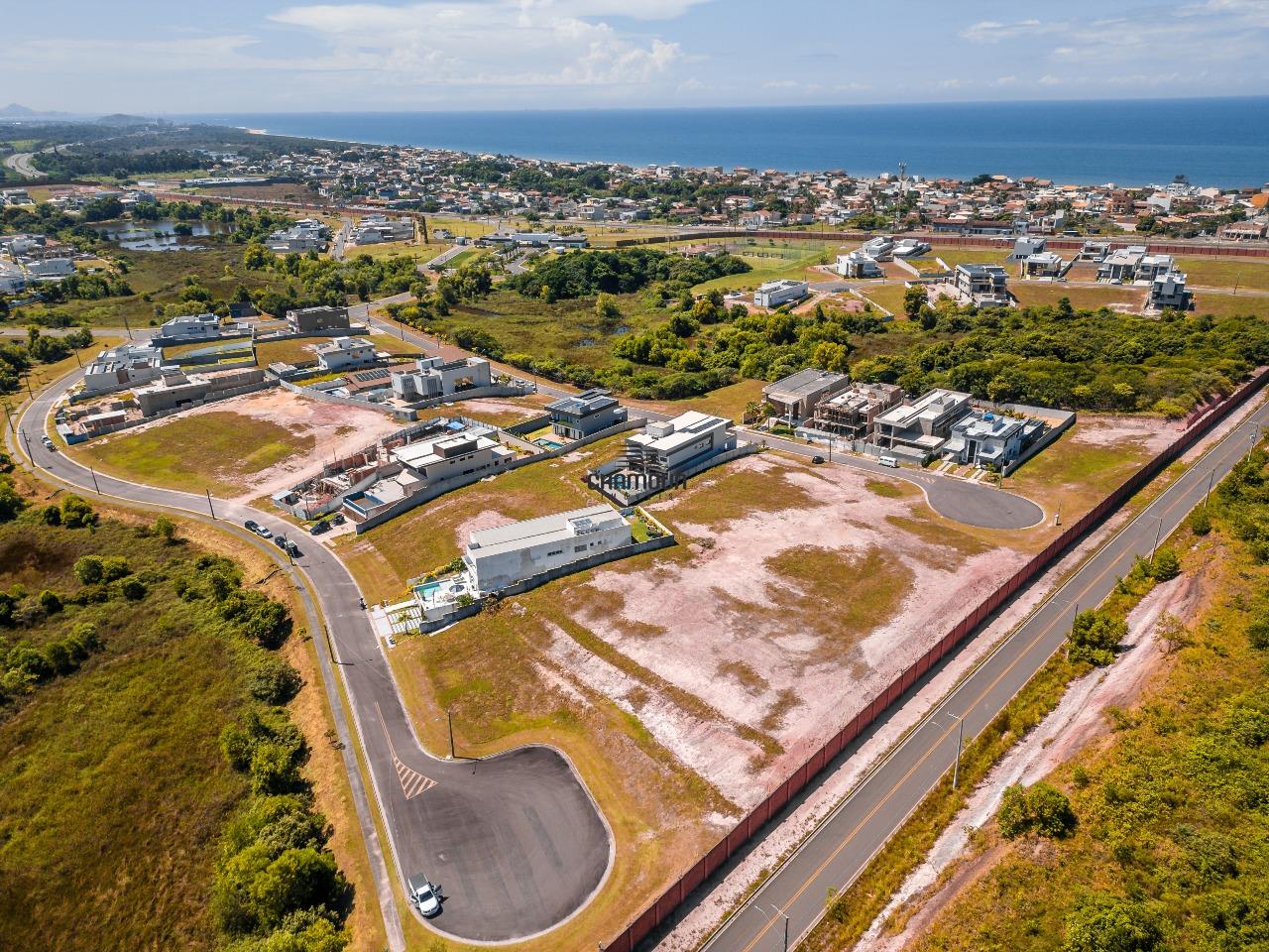 Lote à venda no Interlagos: Lote próximo a Praia 